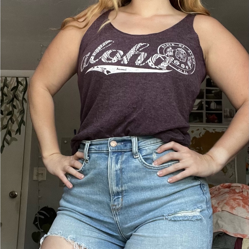 Hawaii Purple Graphic Tank Top